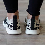 Comfy Leopard Round-toe Sneakers