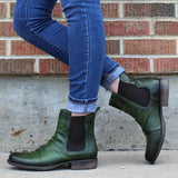 Women's Retro Chelsea Boot Comfy Low Heel Leather Booties