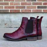 Women's Retro Chelsea Boot Comfy Low Heel Leather Booties