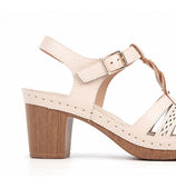 Women's Leather Sandals With Metal Buckle Stitching