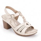 Women's Leather Sandals With Metal Buckle Stitching